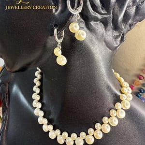 Parure fine en pierres d’eau douce 4 mm, motifs en argent Parure 007